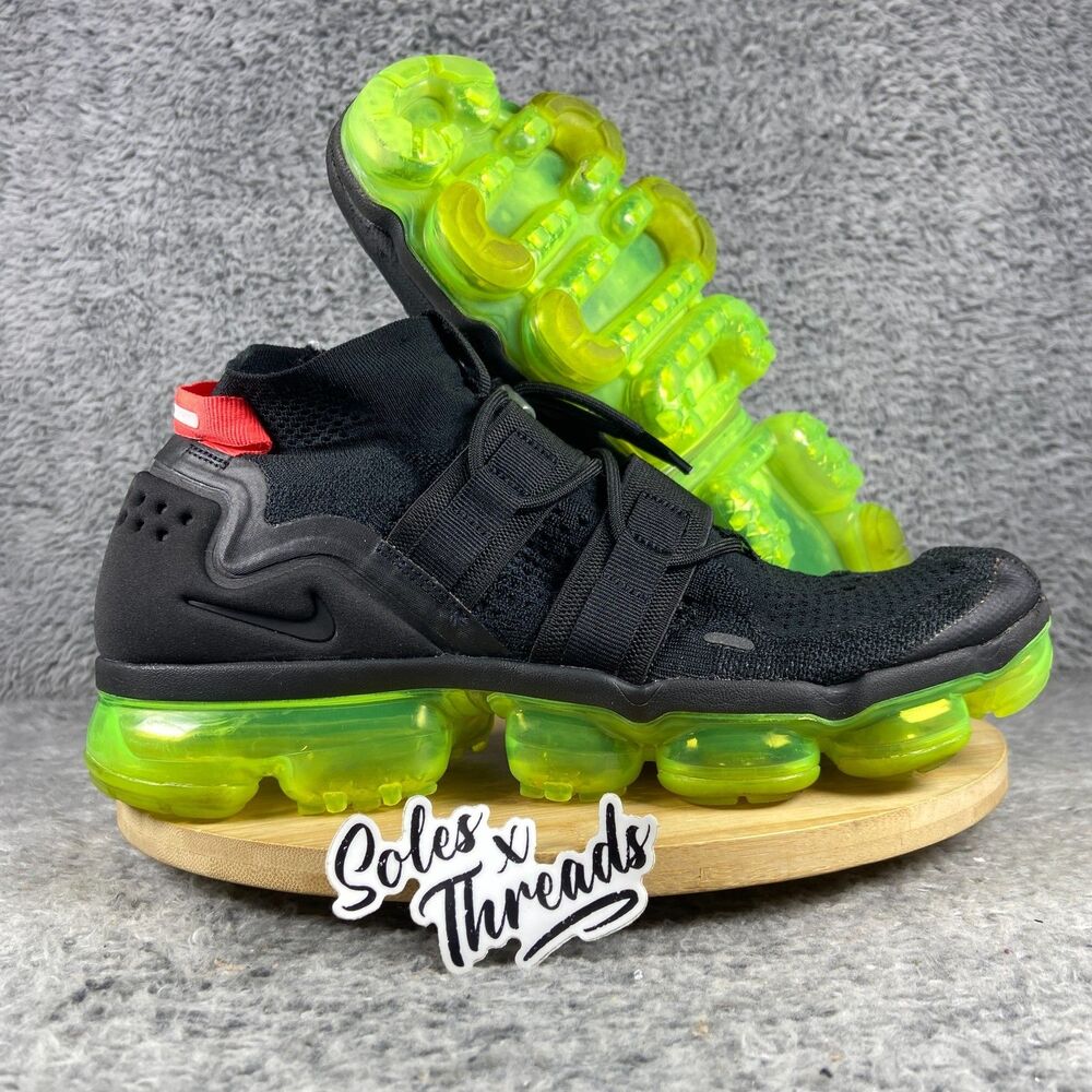 Nike Air VaporMax Utility Yeezy Size 10 Men Black Volt Crimson AH6834-007